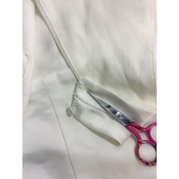 LULU'S XS Gift White Halter Wide-Leg Jumpsuit NEW B155 - Picture 5 of 12